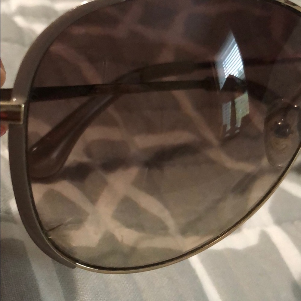 Authentic Michael Kors sunglasses - Picture 8 of 9